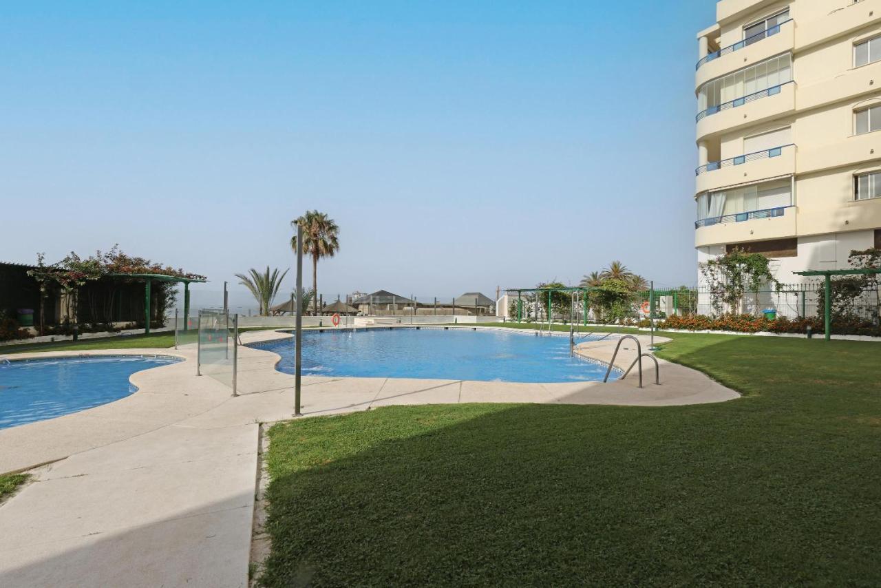 First Line Beach Apartment Марбелья Екстер'єр фото