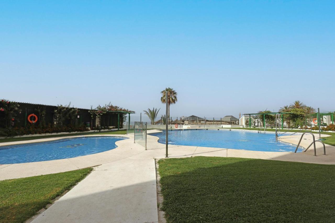 First Line Beach Apartment Марбелья Екстер'єр фото