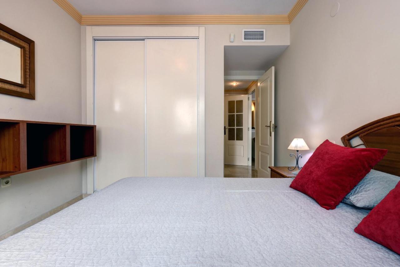 First Line Beach Apartment Марбелья Екстер'єр фото