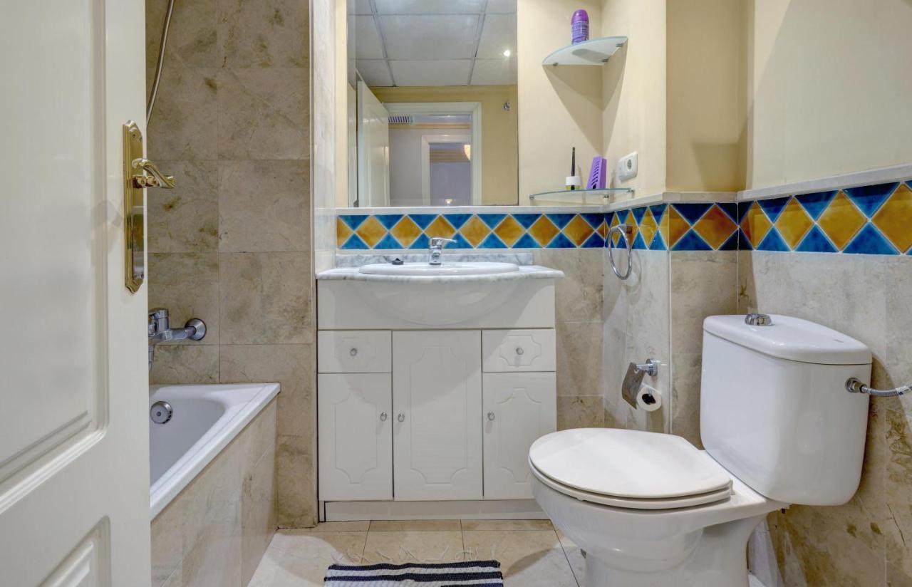 First Line Beach Apartment Марбелья Екстер'єр фото