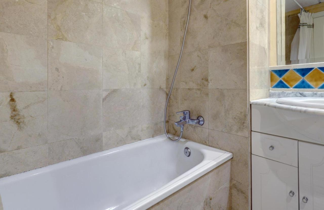First Line Beach Apartment Марбелья Екстер'єр фото